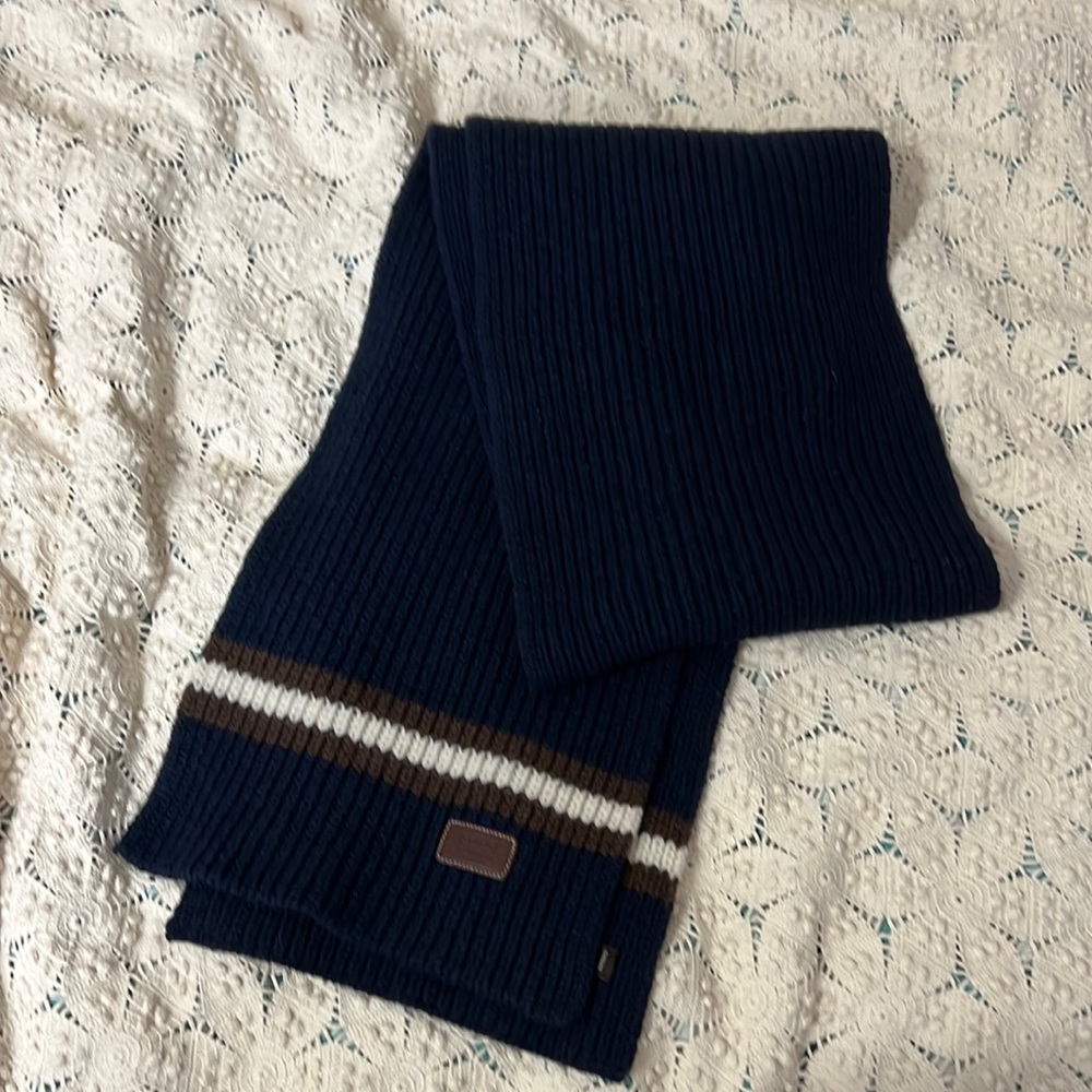 Coach 100% wool winter scarf